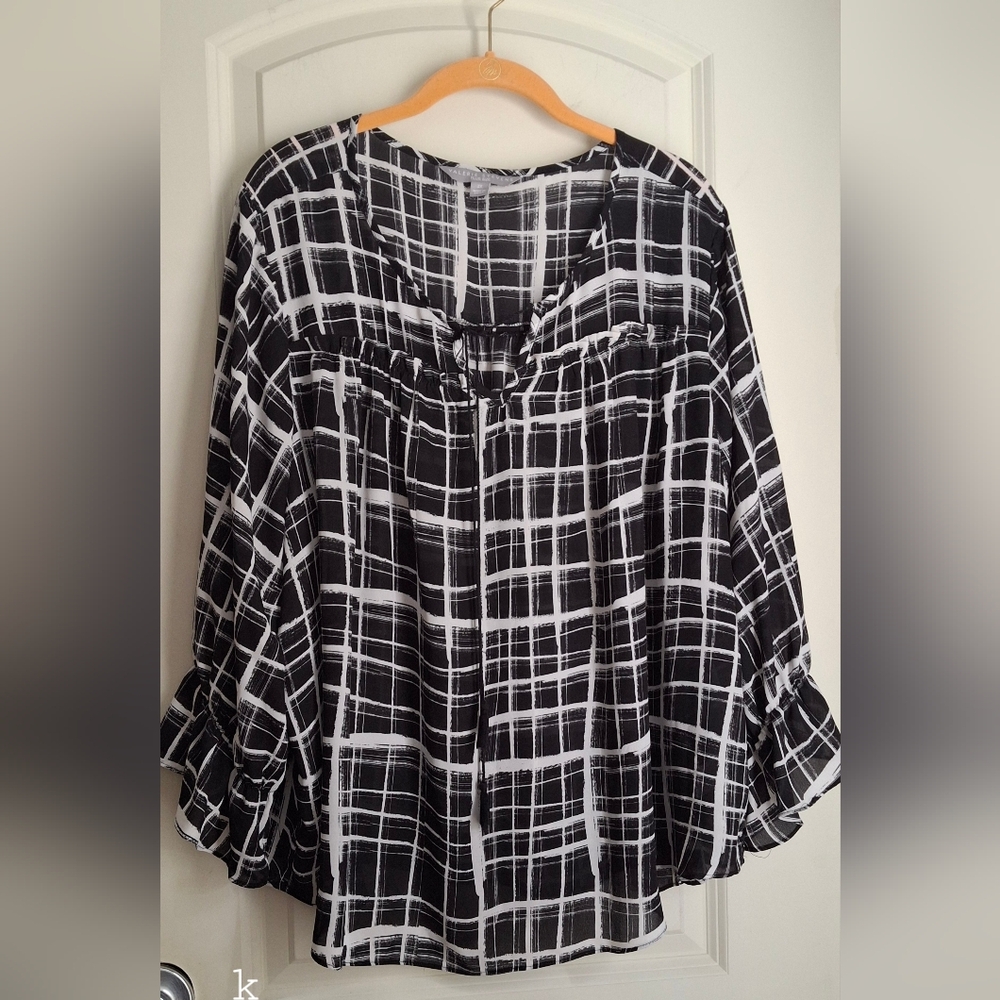 Valerie Stevens Block Print Long Sleeve Pull Over Blouse 2X office wear cottage